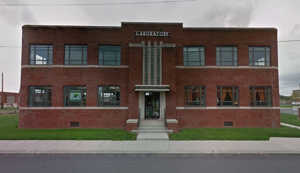 Primary Photo Of 181 E Stiegel St, Manheim Warehouse For Lease