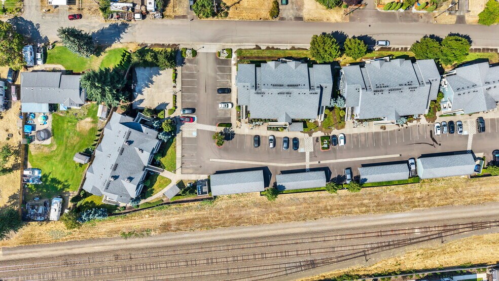 More Photos Of 2211 McKinney Ln, Lebanon Apartments For Sale