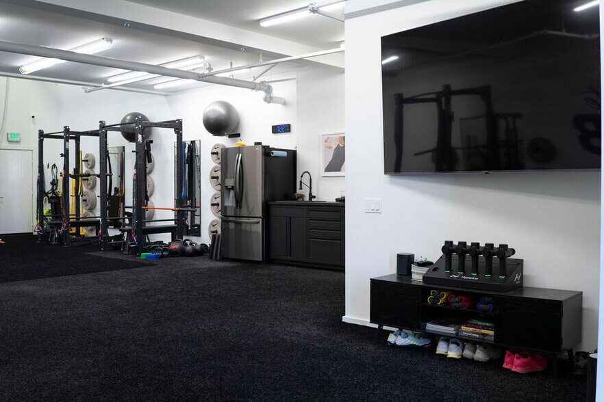 More Photos Of 130 Gulf Stream Ln, Hailey Flex For Sale