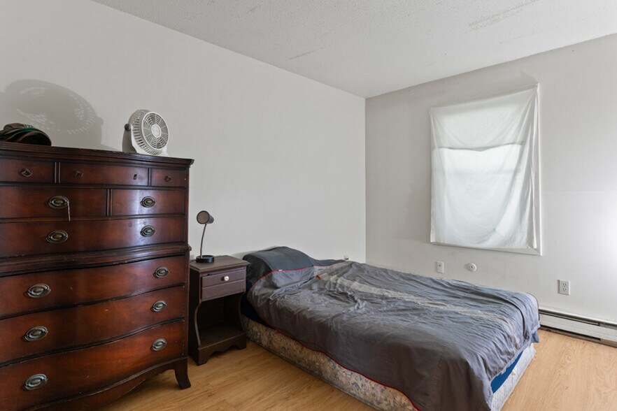 More Photos Of 12 Elm St, Freeport Apartments For Sale