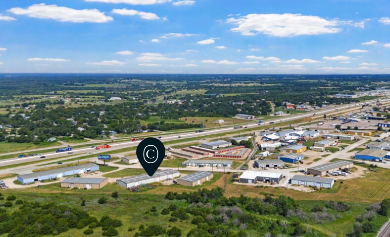 More Photos Of 162-166 S McLennan Loop, Elm Mott Warehouse For Lease