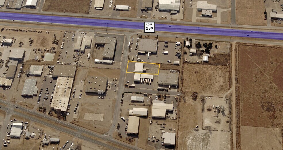 More Photos Of 7010-7020 Cedar Ave, Lubbock Service For Lease
