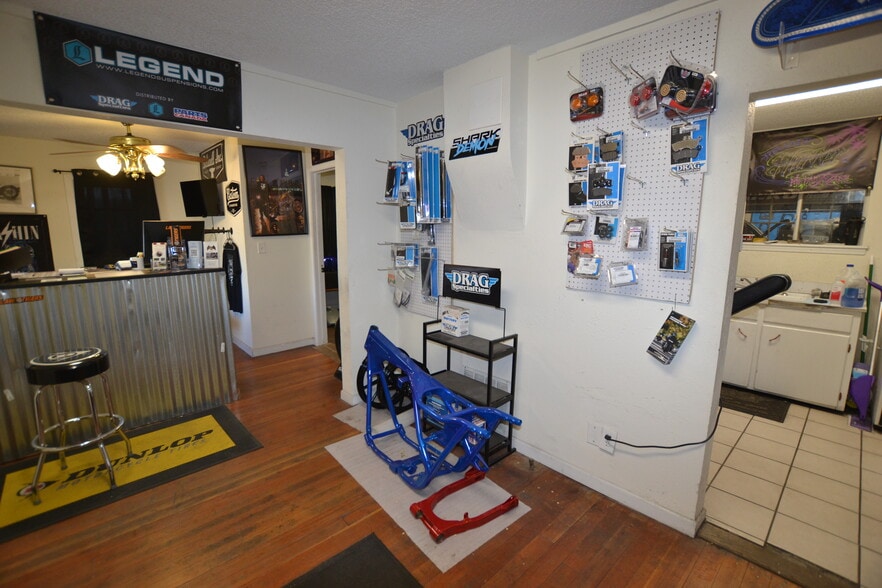 More Photos Of 116 N Orchard Ave, Canon City Auto Dealership For Sale