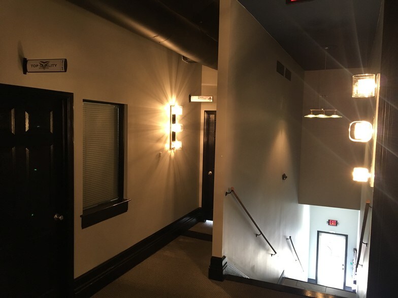 More Photos Of 310-314 E Main Ave, Bowling Green Office For Lease