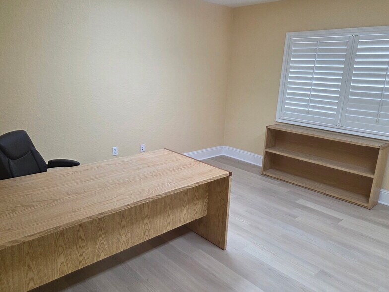 More Photos Of 1515 Smith St, Orlando Warehouse For Lease