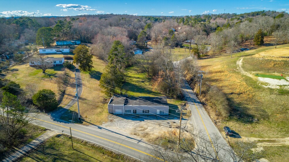 More Photos Of 9439 Hixson Pike, Soddy Daisy Convenience Store For Sale