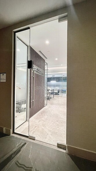 More Photos Of 2980 NE 207th St, Aventura Office Residential For Lease