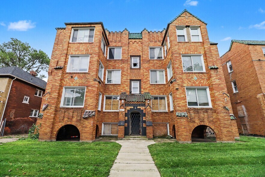 More Photos Of 3017-3029 W Buena Vista St, Detroit Apartments For Sale
