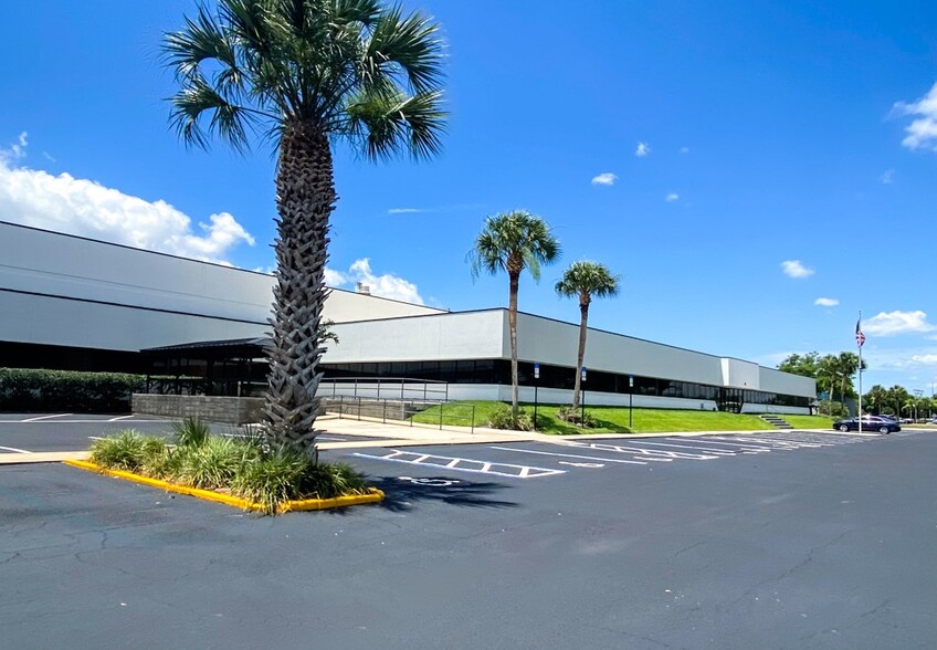 Primary Photo Of 2101 E Lake Mary Blvd, Sanford Manufacturing For Lease