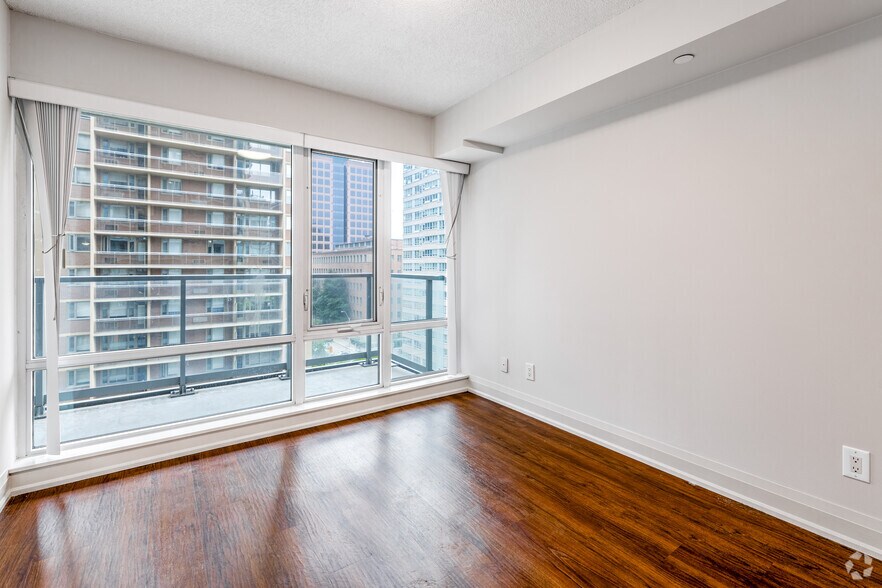 More Photos Of 614 Church St, Toronto Apartments For Lease