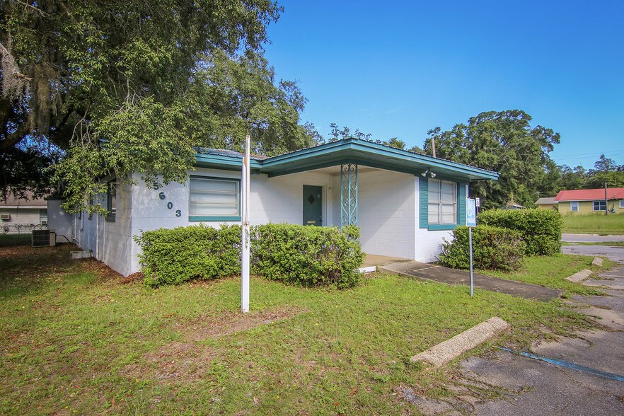 More Photos Of 5603 Stewart St, Milton Office For Sale