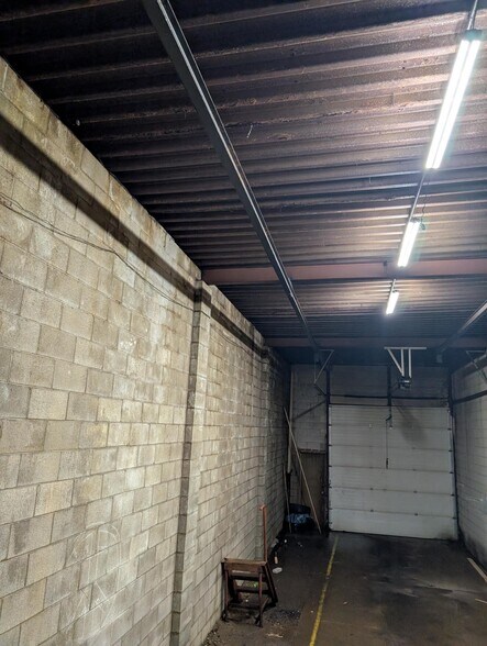 More Photos Of 30 Harker St, Mansfield Warehouse For Lease