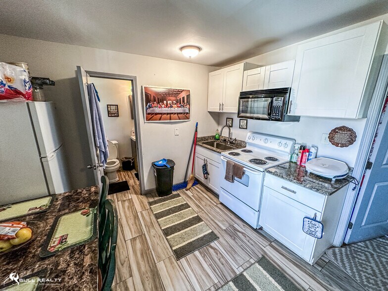 More Photos Of 514 Sunset Ave NW, Atlanta Apartments For Sale