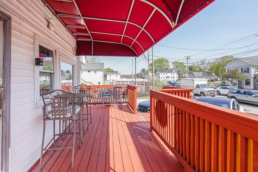 More Photos Of 308 Main St, Oxford Apartments For Sale