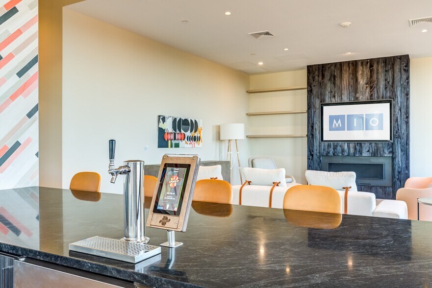 More Photos Of 39 Trotter Rd, Weymouth Apartments For Lease