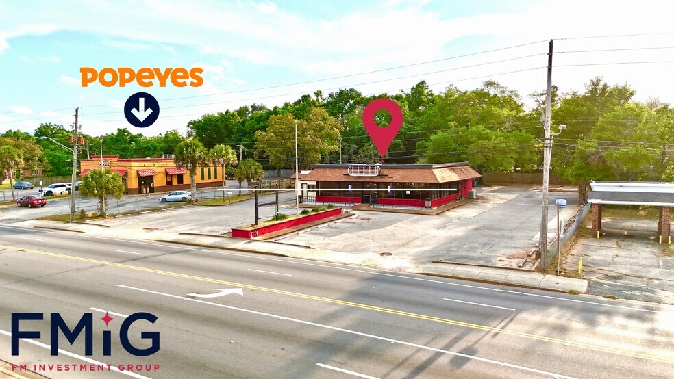 Primary Photo Of 3507 Pace Blvd, Pensacola Restaurant For Sale
