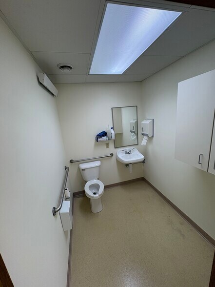 More Photos Of 2524 Hils Ct, Menomonie Medical For Sale