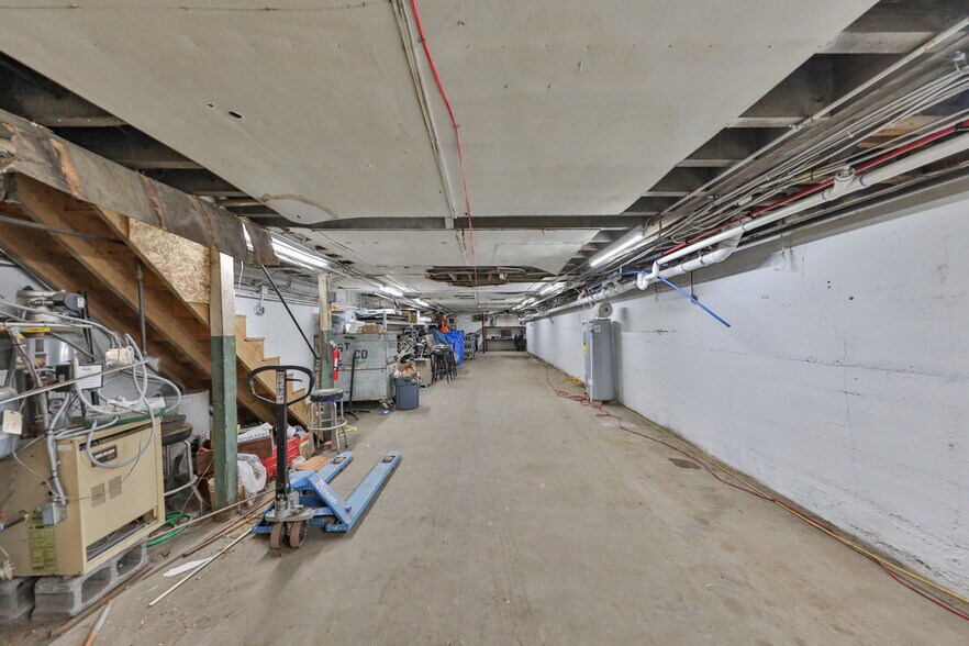 More Photos Of 915 Northampton St, Easton General Retail For Sale