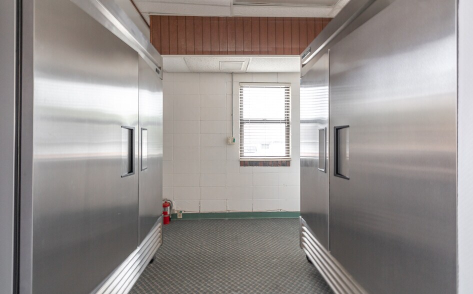 More Photos Of 217 North St, Waynesville General Retail For Sale