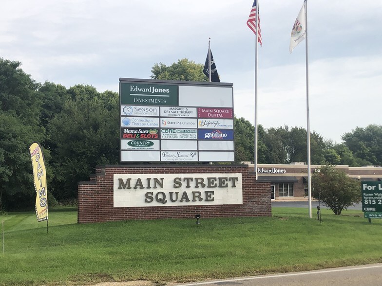 More Photos Of 5300-5426 Williams Dr, Roscoe Storefront For Lease