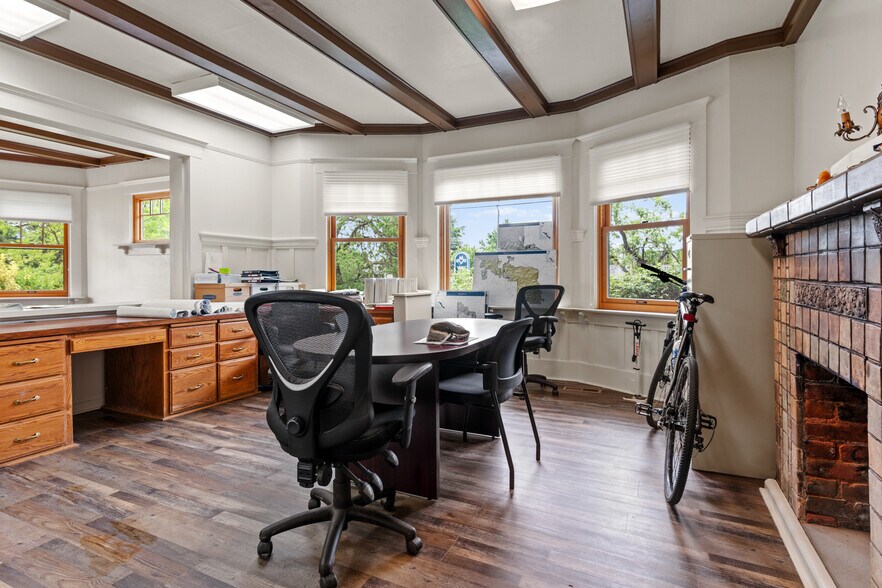 More Photos Of 660 N State St, Ukiah Medical For Sale