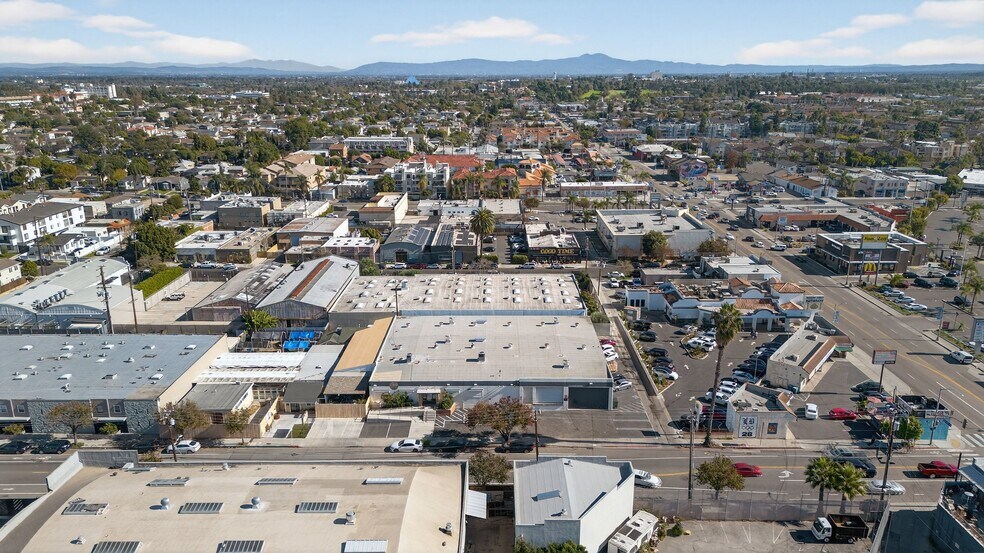 More Photos Of 1322-1326 Obispo Ave, Long Beach Warehouse For Lease