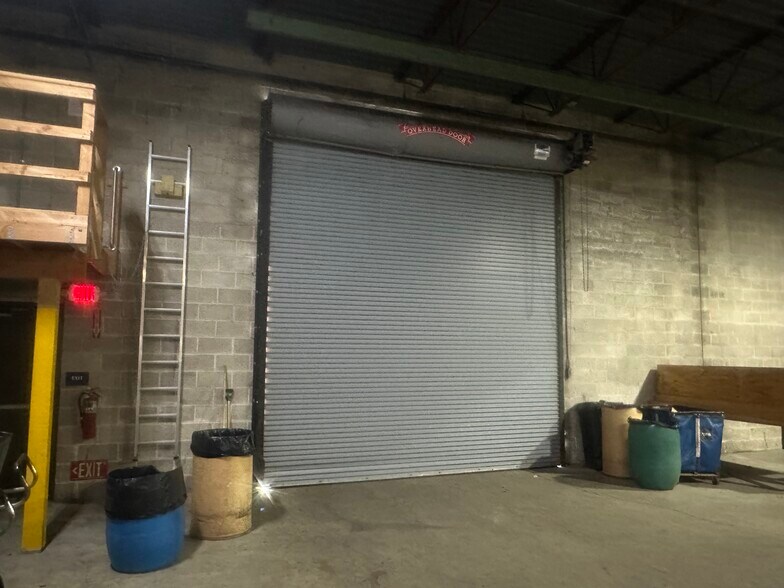 More Photos Of 306 Commerce Dr, Exton Industrial For Sale