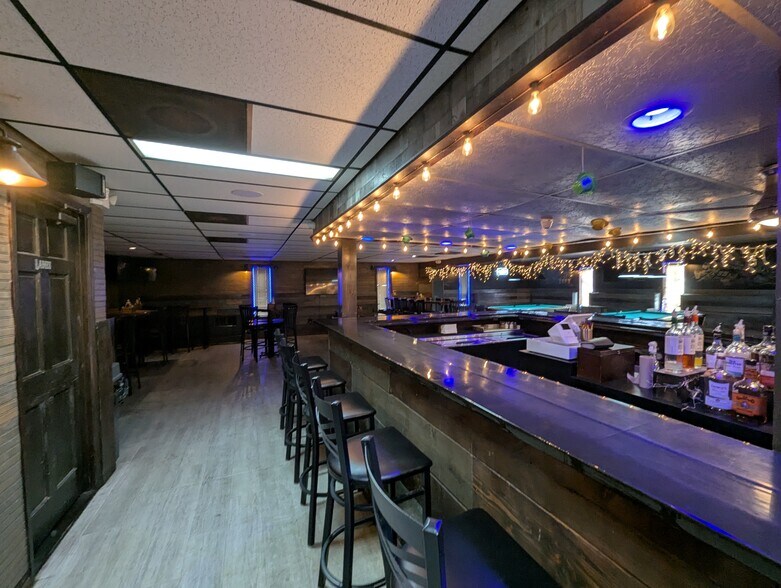 More Photos Of 11818 Philadelphia Rd, White Marsh Bar For Sale