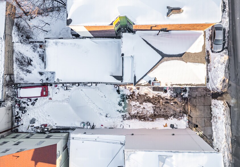 More Photos Of 449 Orange St, Newark Storefront Retail Residential For Sale