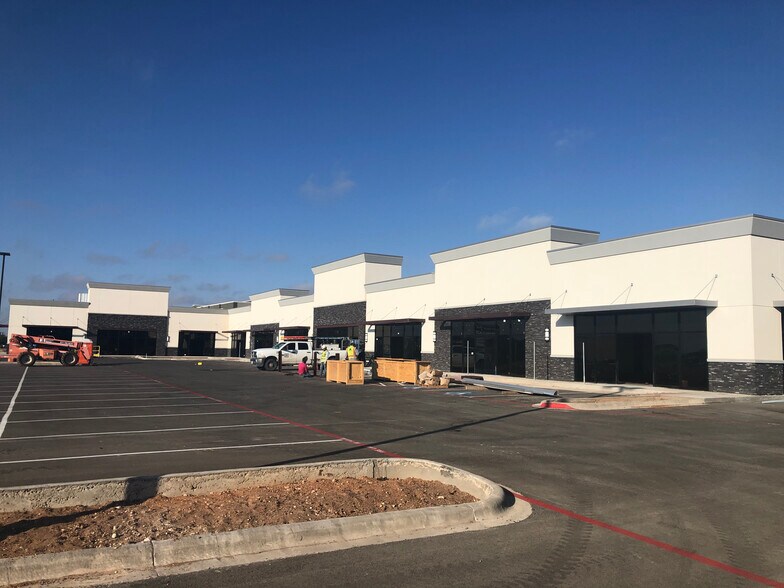 More Photos Of 4101 Medical Park Dr, Odessa General Retail For Lease