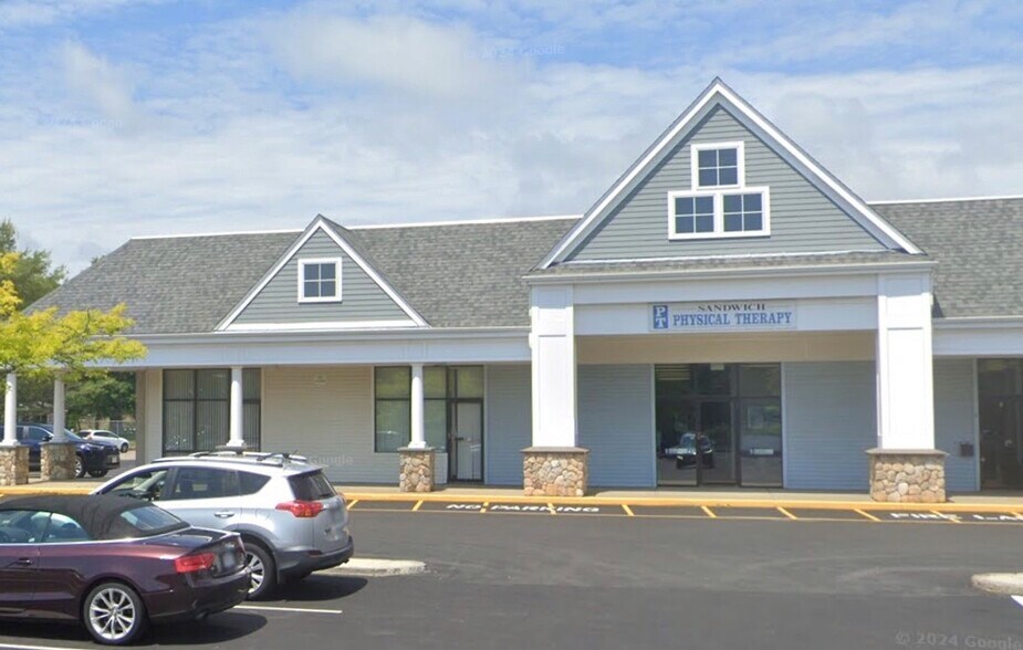 More Photos Of 77 Quaker Meeting House Rd, Sandwich Storefront For Lease