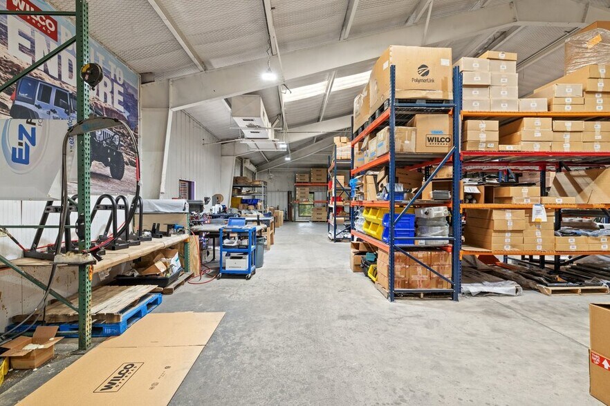More Photos Of 101 John Kelly St, Burnet Industrial For Sale