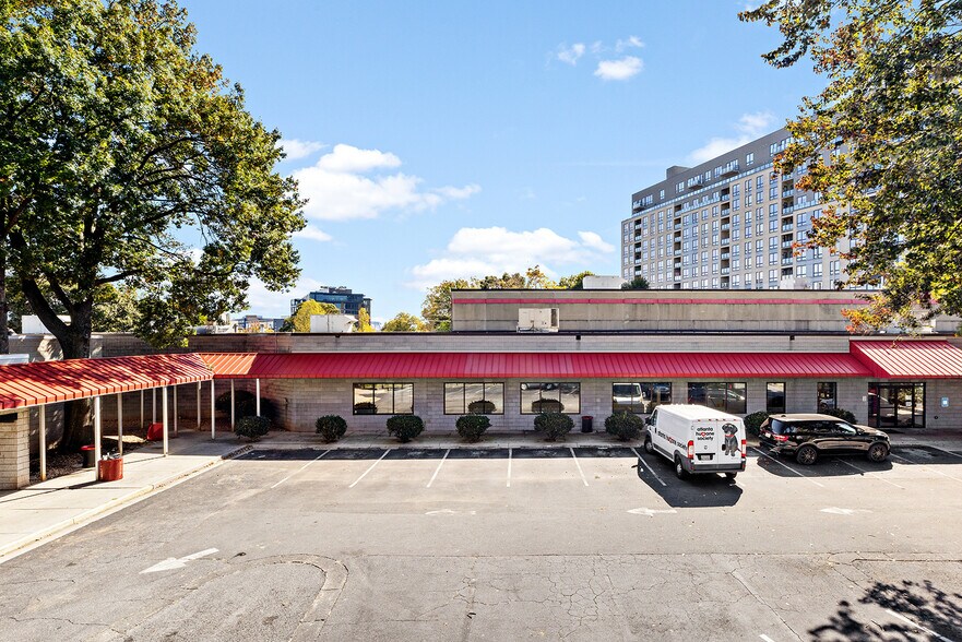 More Photos Of 981 NW Howell Mill Rd, Atlanta Unknown For Lease