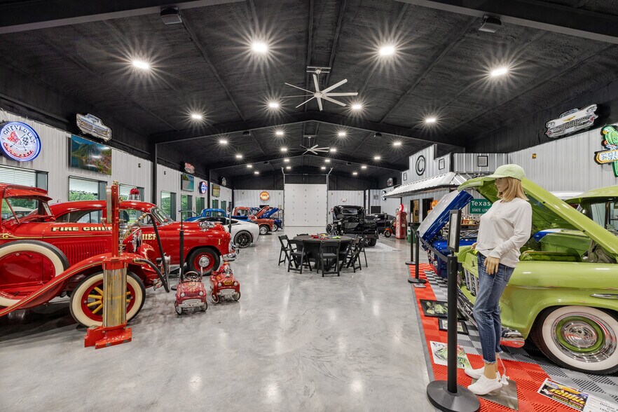 More Photos Of 1229 TX-36, Caldwell General Retail For Sale