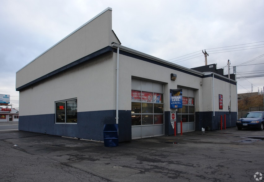 More Photos Of 3251 Harlem Rd, Cheektowaga Auto Repair For Sale