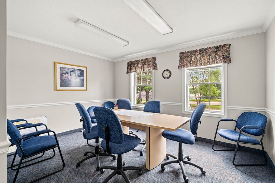 More Photos Of 15 Garden Rd, Plaistow Office For Sale