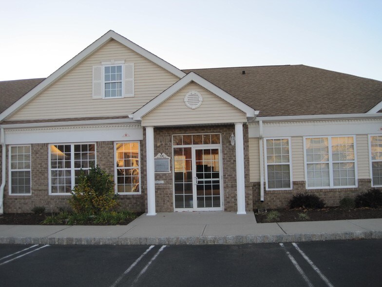 More Photos Of 250 Old New Brunswick Rd, Piscataway Unknown For Lease