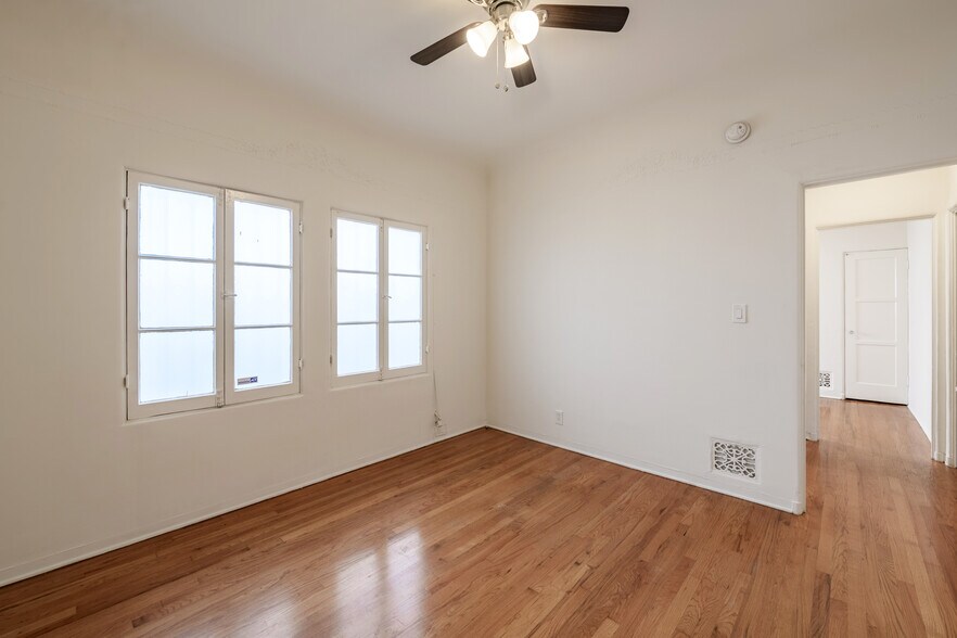 More Photos Of 6017 Whitworth Dr, Los Angeles Apartments For Sale