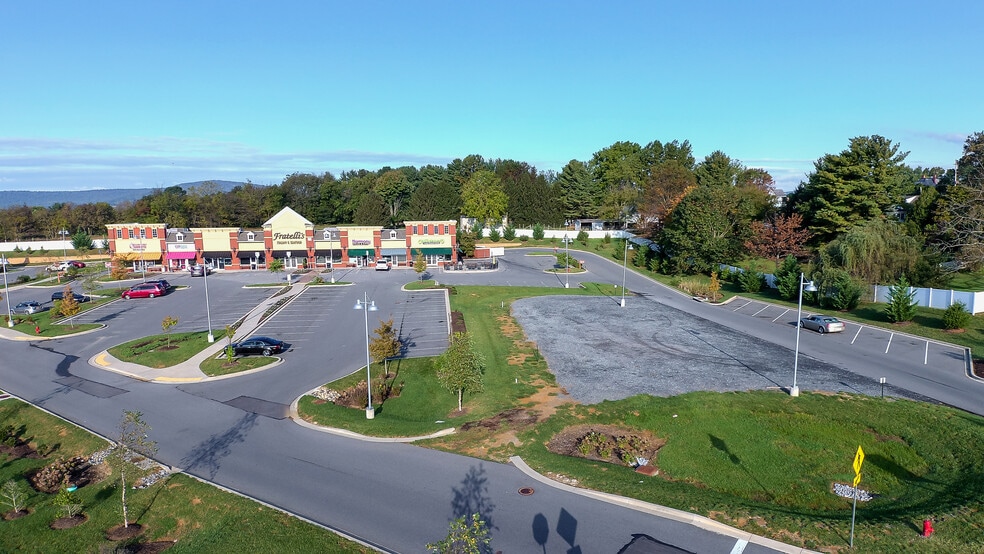 More Photos Of , Middletown General Retail For Sale