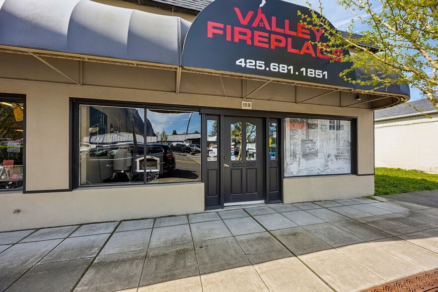 More Photos Of 111 E North Bend Way, North Bend Storefront For Sale