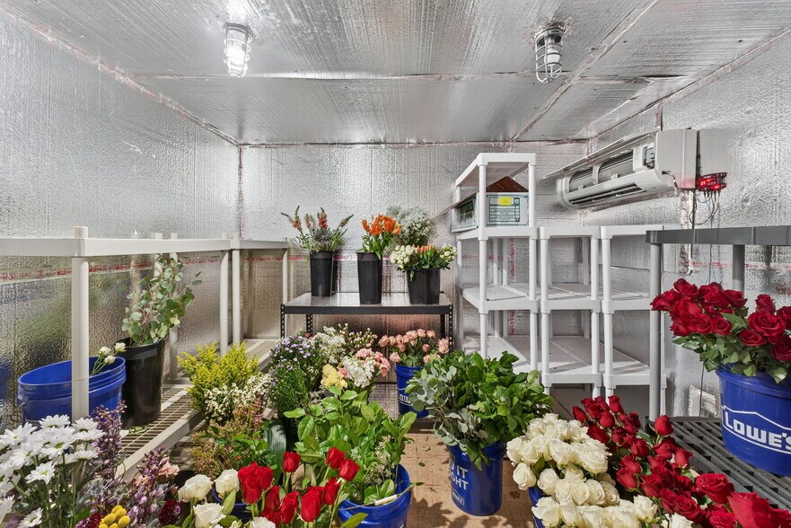 More Photos Of 237 E Plymouth Ave, Deland Freestanding For Sale