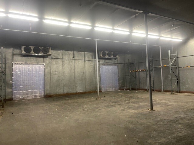 More Photos Of 4395 Ayers Ave, Vernon Refrigeration Cold Storage For Lease