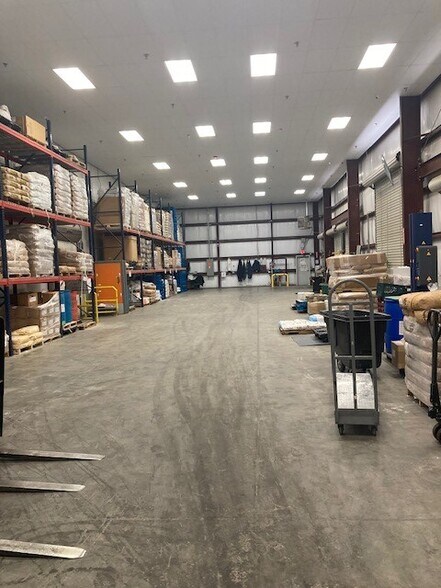 More Photos Of 3041 University Blvd SE, Albuquerque Warehouse For Sale