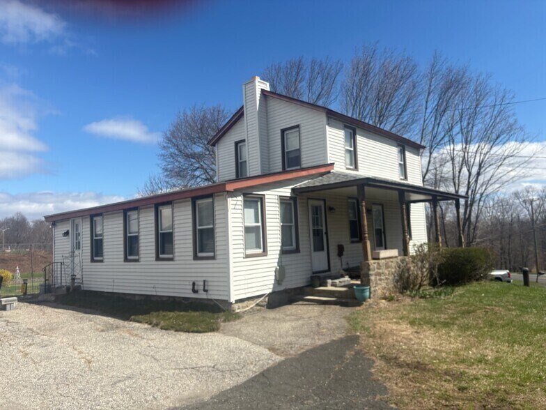 More Photos Of 52 Gillotti Rd, New Fairfield Auto Repair For Sale