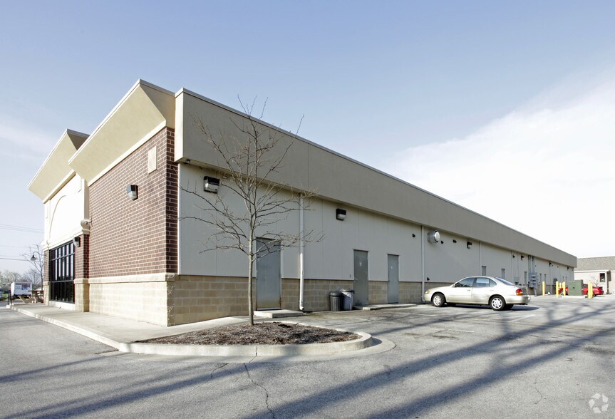 More Photos Of 1125 E DuPont Rd, Fort Wayne Storefront For Sale