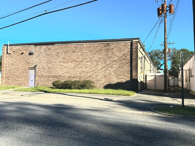 More Photos Of 802 Pennsylvania Ave, Savannah General Retail For Sale