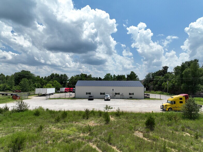 More Photos Of 100 Star Connection Dr, Wright City Warehouse For Sale