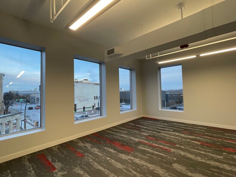 More Photos Of 501 Douglas St, Sioux City Loft Creative Space For Sale