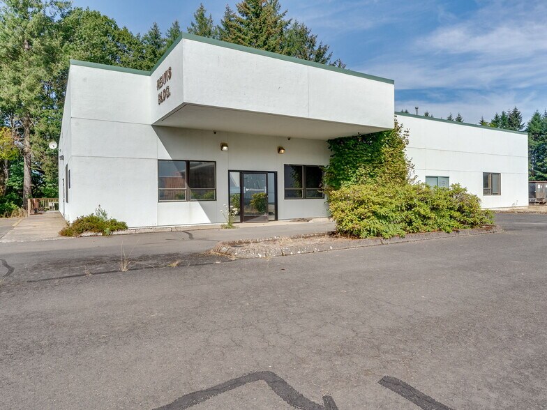 More Photos Of 16700 S Highway 99W, Amity Distribution For Sale