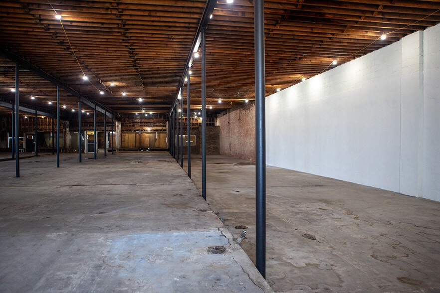 More Photos Of 3222-3228 Troost Ave, Kansas City Storefront For Sale